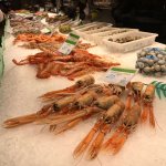 La Boqueria Markt mit Seafood Angebot