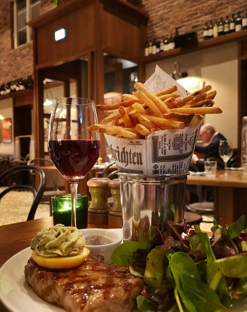 Own Business Day by METRO Own Business Day by Metro 2018 Düsseldorf Bistro Sommelier Unternehmen Food Wein Pommes Steak