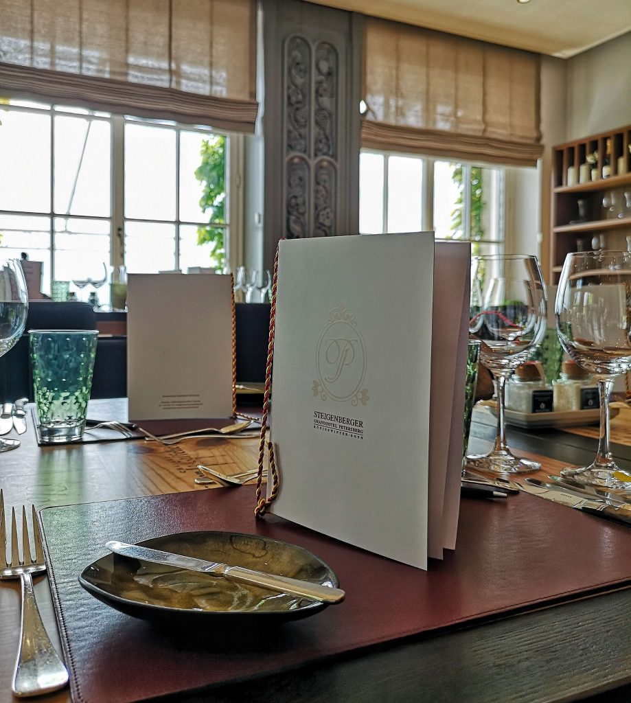 SOMM vs BLOGGER by Björn Bittner Steigenberger Grandhotel Petersberg Bonn Königswinter Food Event Wine Wein