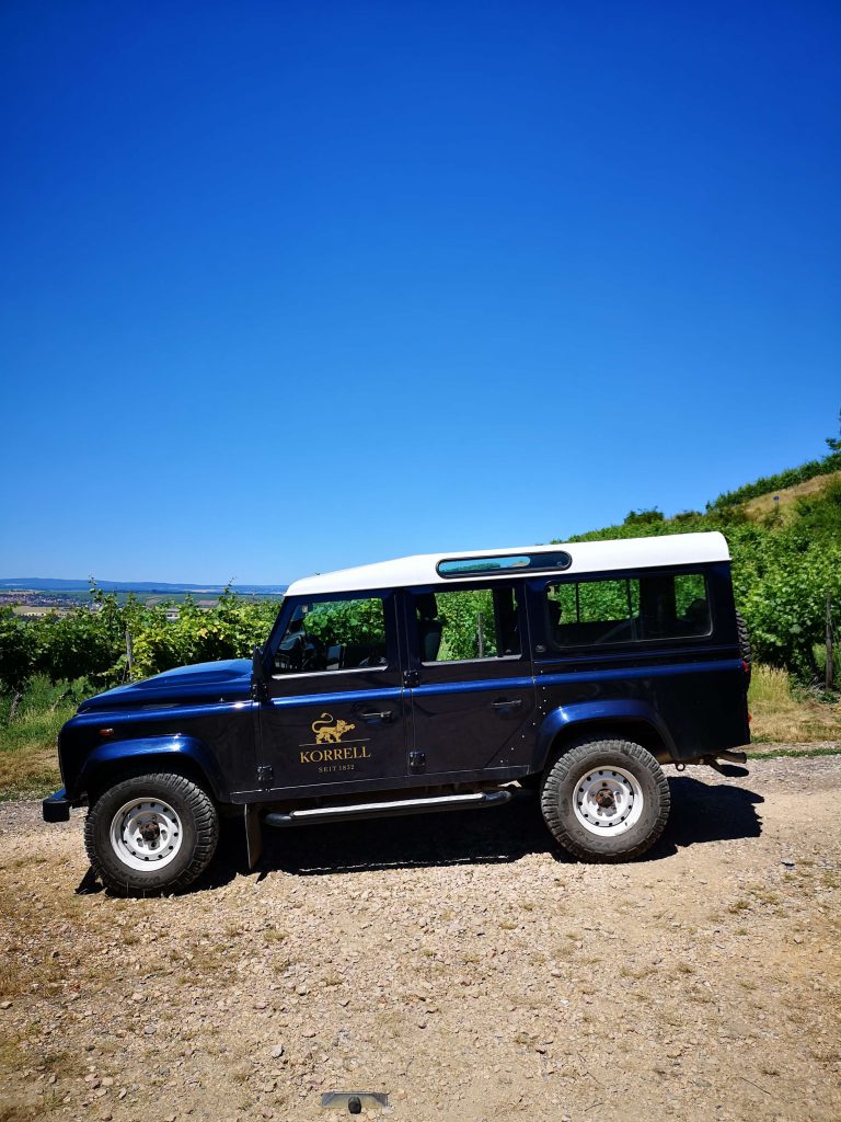 Weingut Korrell Nahe Magnum Martin Björn Bittner Land Rover Jeep Weinberg