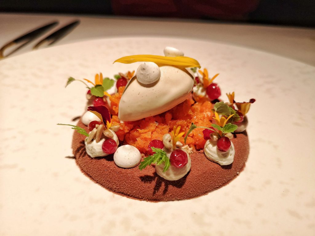 Werneckhof by Geisel München Michelin Sonnenblume Dessert