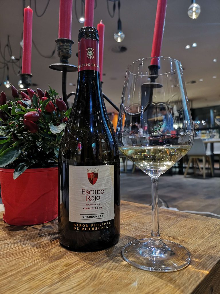 Escudo Rojo Chile Bordeaux Baron Philippe de Rotschild Chardonnay Winebank Hamburg