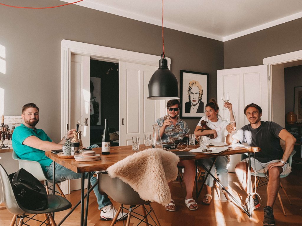 Mr Düsseldorf Bjr Le Bouquet Timo Beck Björn Bittner Podcast Champagner Wein rheingeredet Riesling Zilliken