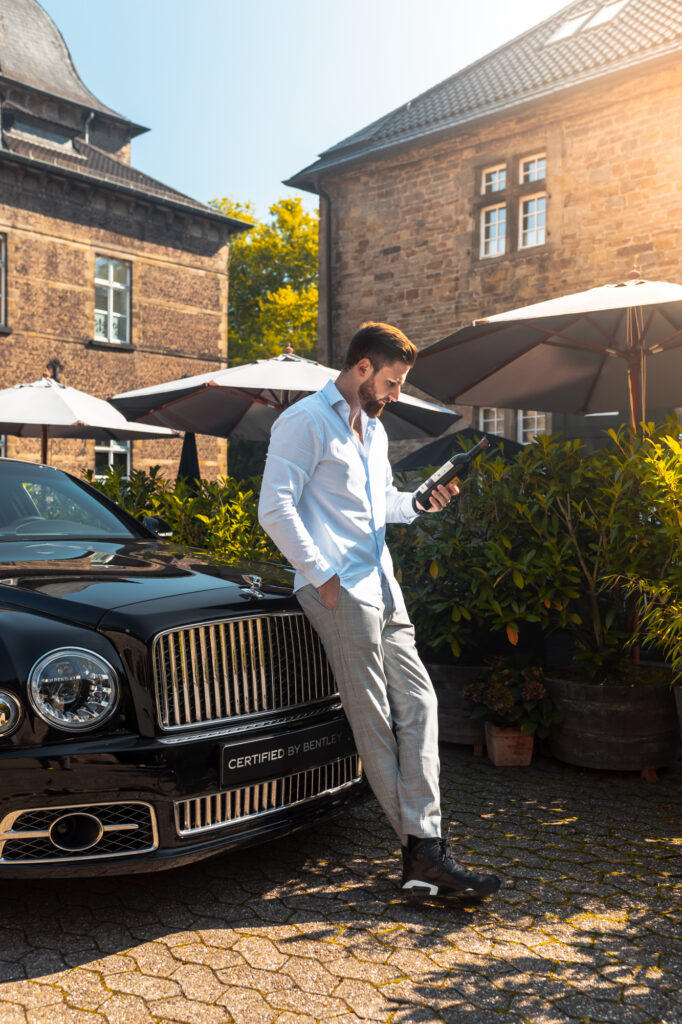 Björn Bittner BJR Le Bouquet Vina Tondonia Schloss Hugenpoet Bentley Limousine Rotwein